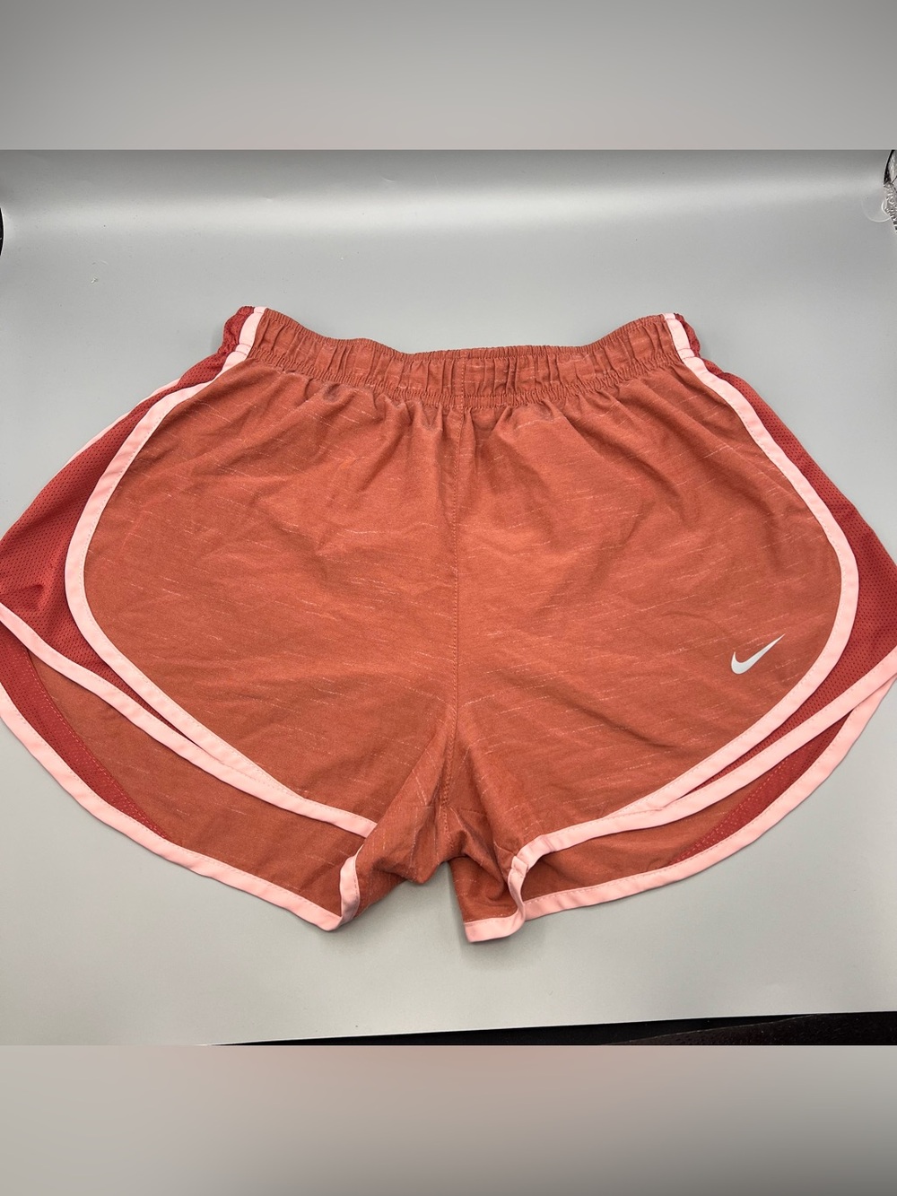 Nike Running Tempo Shorts Clay auburn Brown Brief Lined Dri-Fit
Women's sz M